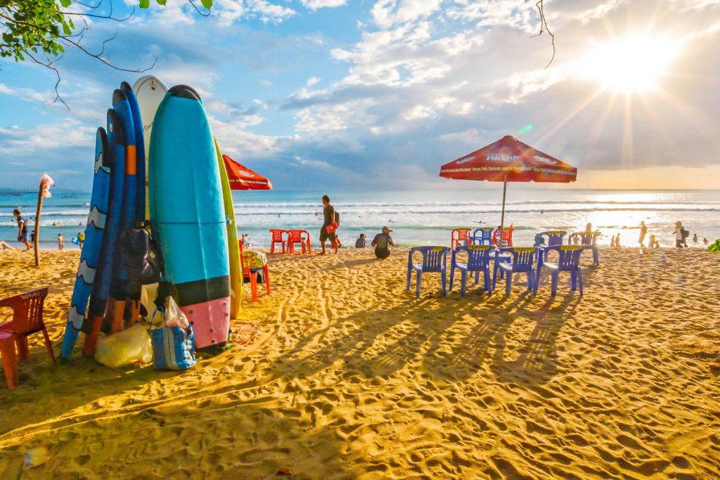 Kuta Beach - Fisherman Village turned into One of the Most Crowded Place in Bali 4 Indonesia Bali ranta surffaus 11
