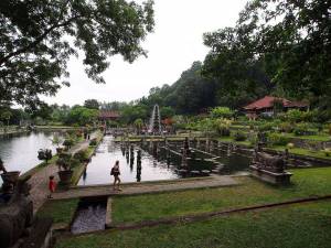 Tirta Gangga2