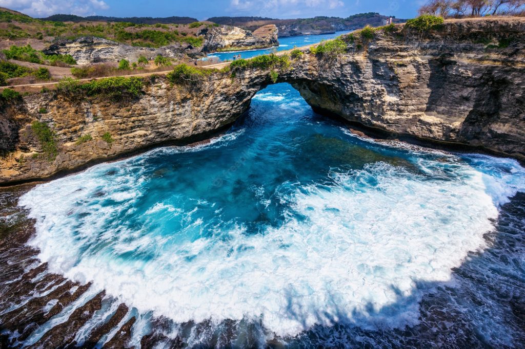 Broken Beach (Pasih Uug) - An Extraordinary Gift from Mother Nature 2 broken beach