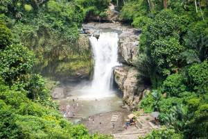 tegenungan waterfall 2