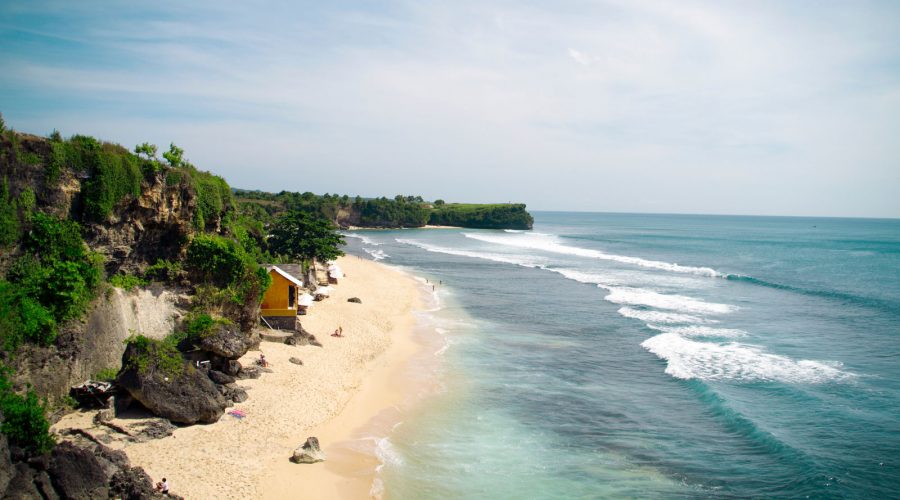 Pantai Balangan – Salah Satu Tujuan Wisata Terpopuler di Bali!  Berikut Alasannya!