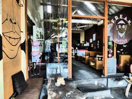 7 Best Bali Coffee Places for Your Daily Caffeine Shot! 3 Freak Coffee e1509594444444