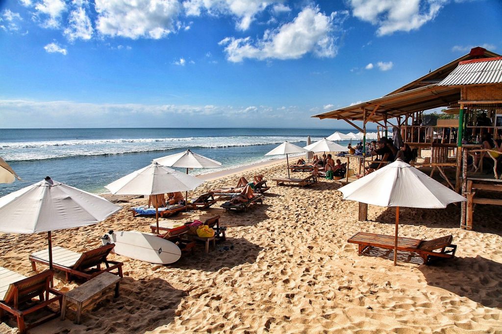 Pantai Balangan – Salah Satu Tujuan Wisata Terpopuler di Bali! Berikut Alasannya! 1 pantai balangan