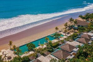 10 Hotel di Bali dengan Kolam Renang Terbaik yang Harus Dikunjungi Sekarang [2023]