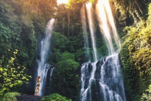 15 Hiking dan Trekking Terbaik di Bali yang bersentuhan dengan Alam