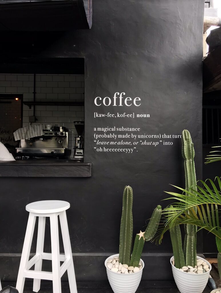 5 Kafe Terbaik di Pererenan, Canggu – Perpaduan Sempurna antara Kopi, Hidangan, dan Suasana 2 cactus cafe mengwi 1
