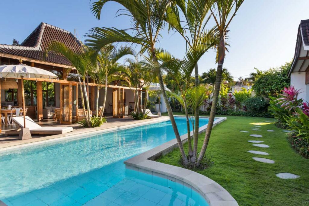 Keajaiban Seminyak: 12 Vila Retreat Terbaik Dengan Harga Terjangkau - Menunggu! 15 villa atmo 2