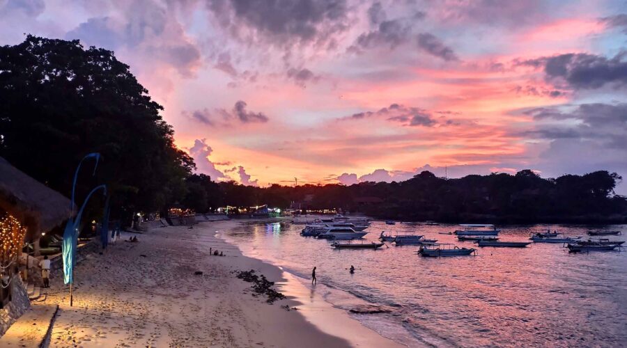 mushroom beach bali night
