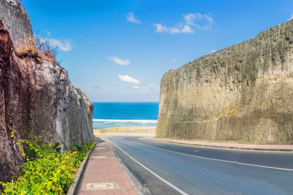 Keindahan Pantai Batu Barak di Pulau Bali yang Mengagumkan dan Menawan 6 Pantai viral di bali