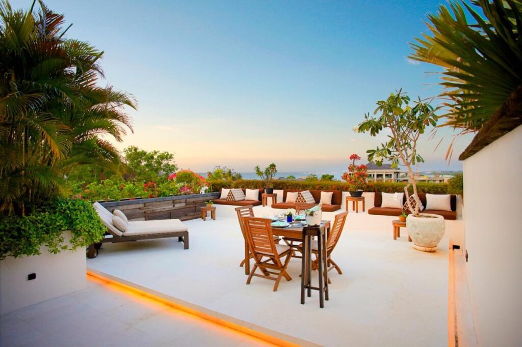 Vila-Vila yang Mempesona di Jimbaran: Rahasia Tersimpan Terbaik di Bali 5 temple hill residence 1