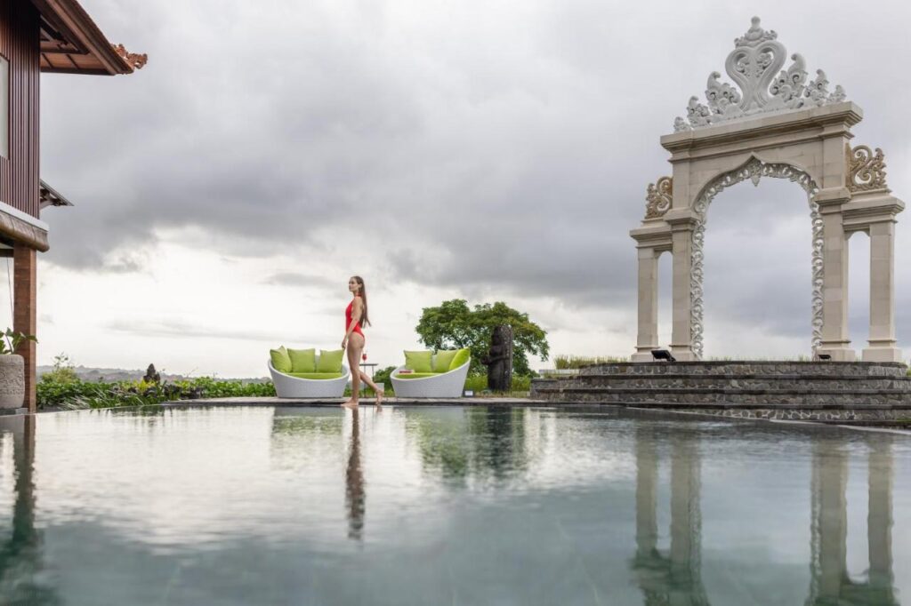 Nusa Dua Villas Guide: Unveiling the 7 Best Villas for Your Luxury Stays 7 giri bhagawan villa v1
